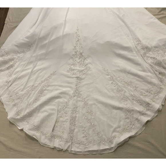 David's Bridal Wedding Dress Womens 12 Strapless Beaded Tiered Ball Gown w Train - Picture 14 of 16